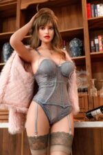 SED232 167 E #020 Roxanne SE Doll